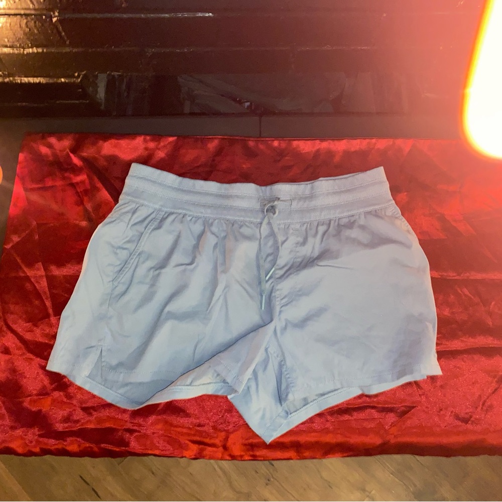 Athletic women’s Northface Shorts
